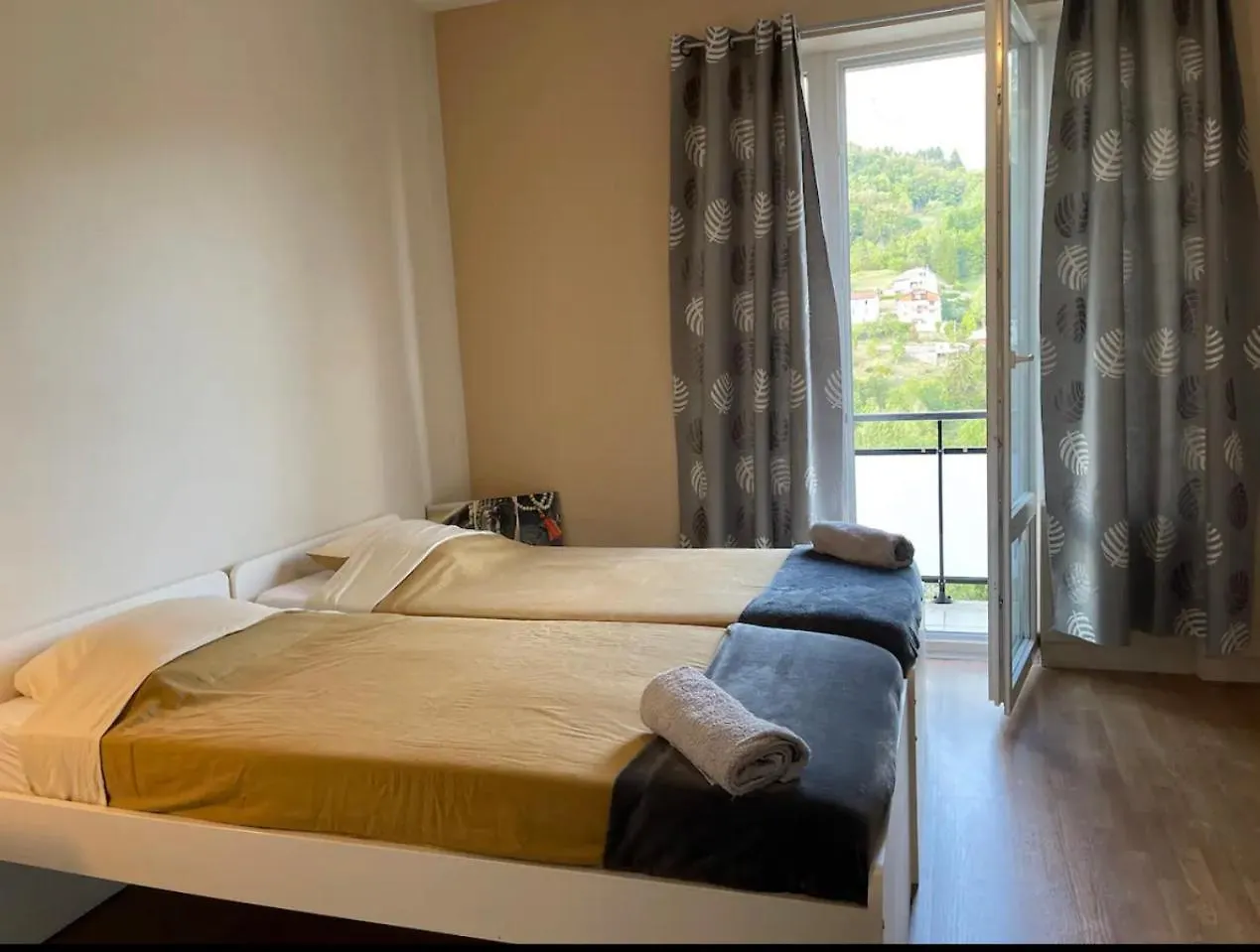 Splendidet4#6Lits#3 Chambres# Geneve/Paris/Gare Bellegarde-sur-Valserine Apartment